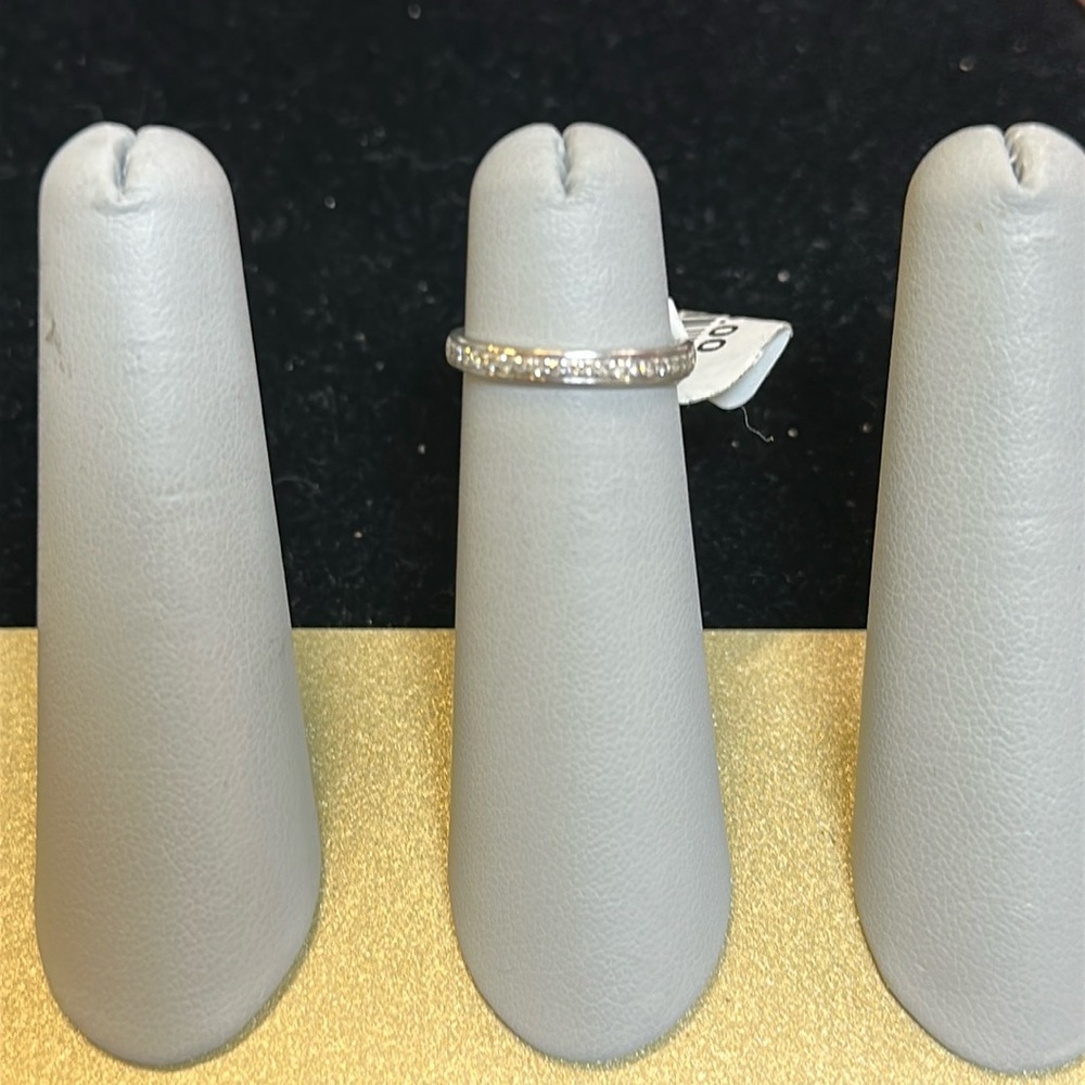 431112 Silver Ring With Diamond